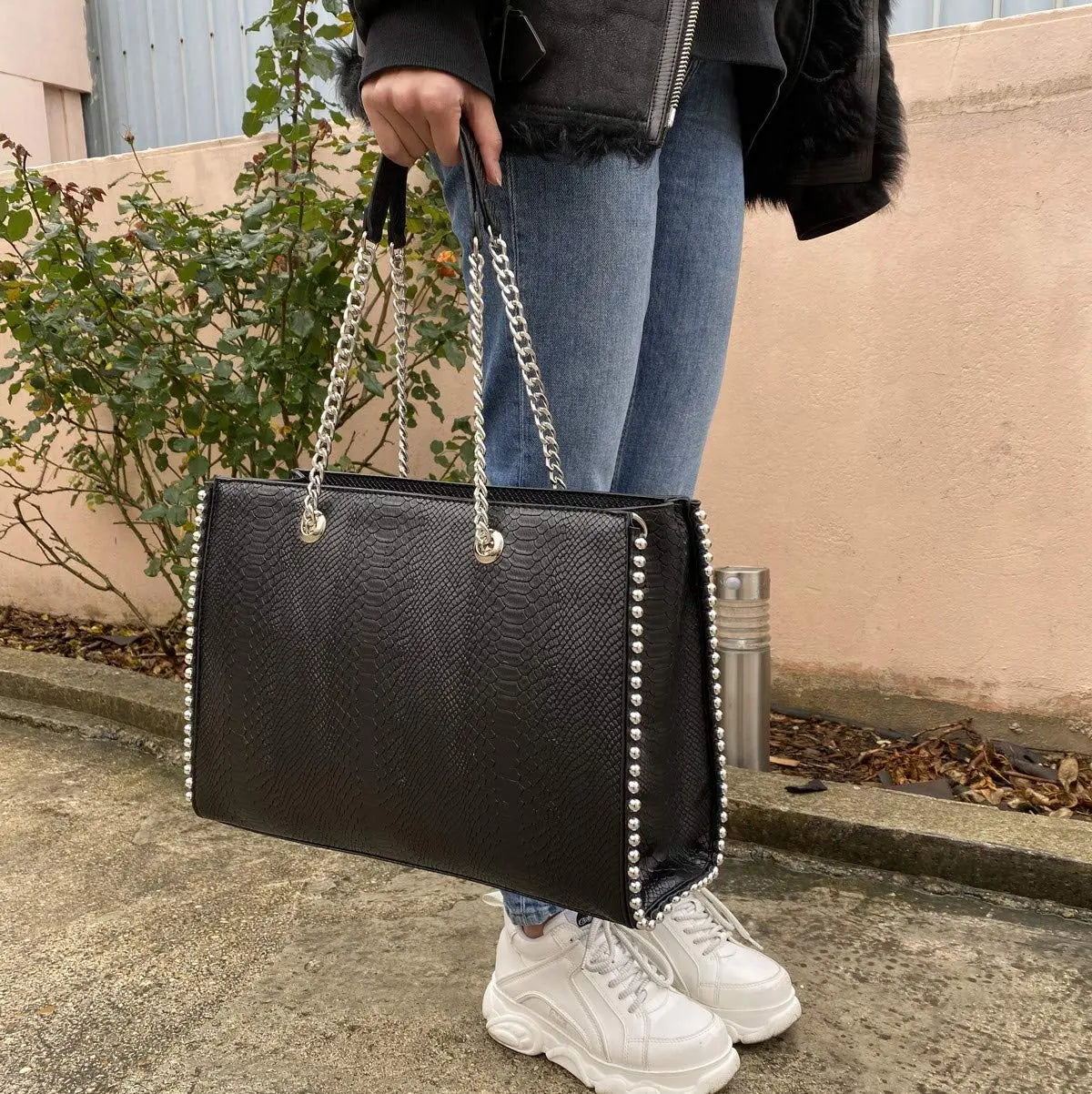 Sac à main à billes porté épaule chaînes CRAZYCHIC