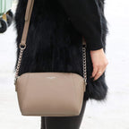 Petit sac bandoulière trapèze David Jones